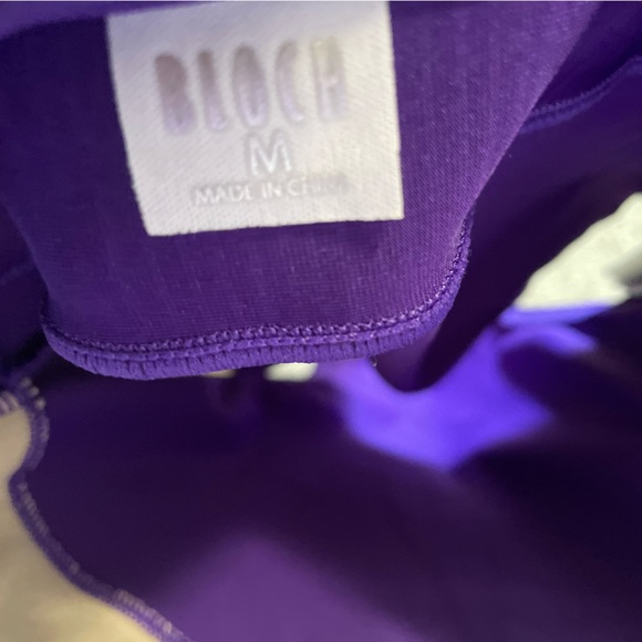 Bloch purple velvet cap sleeve size M - Picture 3 of 3